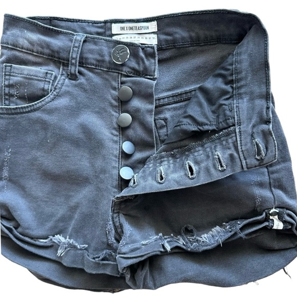 One Teaspoon Black Harlets Distressed Button Fly Shorts Size 22 - Picture 3 of 13